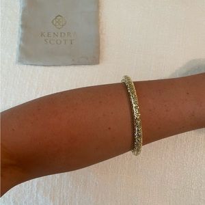 Kendra Scott Maggie bangle (gold)